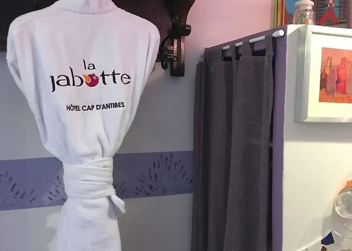 ホテル La Jabotte 3*